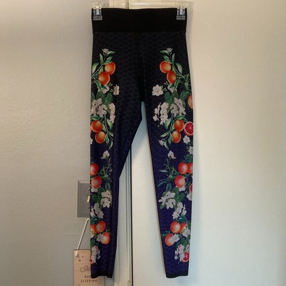 Ultracor orange grapefruit citrus high-rise legging, sz. M